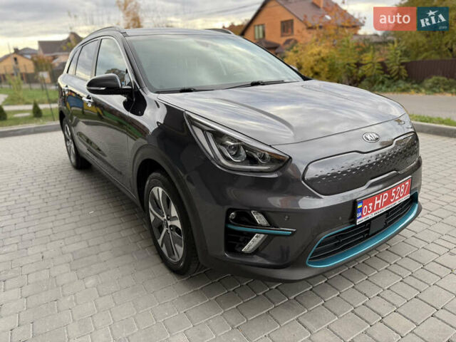 Кіа Niro 2020 у Вінниці на Automoto.ua Сірий Кіа Niro, об'ємом двигуна 0 л та пробігом 157 тис. км за 19500 $, фото 1 на Automoto.ua