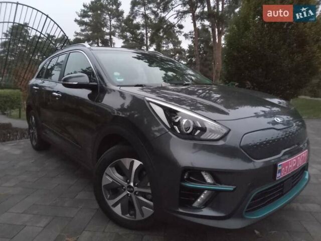 Киа Niro 2020 в Ирпене на Automoto.ua Серый Киа Niro, объемом двигателя 0 л и пробегом 99 тыс. км за 20490 $, фото 1 на Automoto.ua