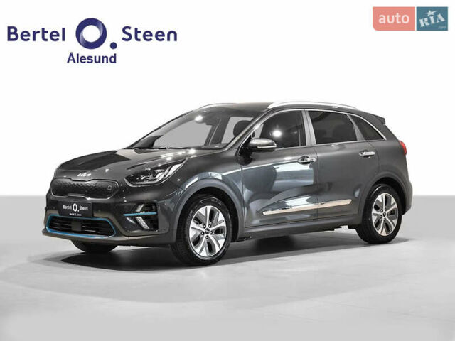 Серый Киа Niro, объемом двигателя 0 л и пробегом 146 тыс. км за 20747 $, фото 1 на Automoto.ua