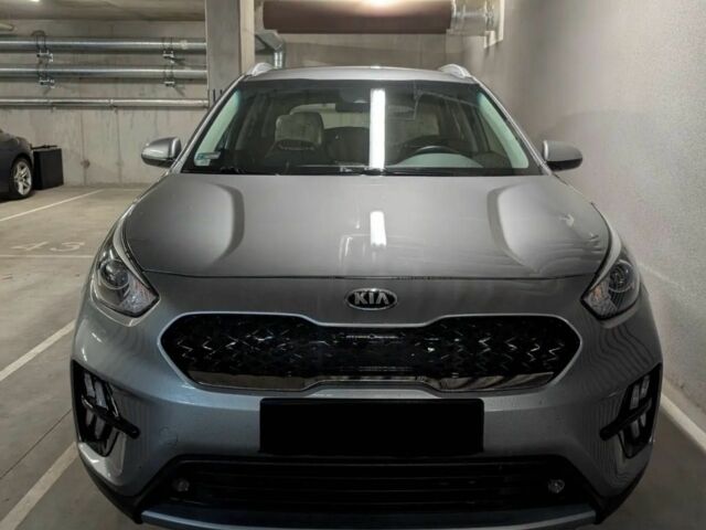 Серый Киа Niro, объемом двигателя 1.6 л и пробегом 29 тыс. км за 11000 $, фото 1 на Automoto.ua
