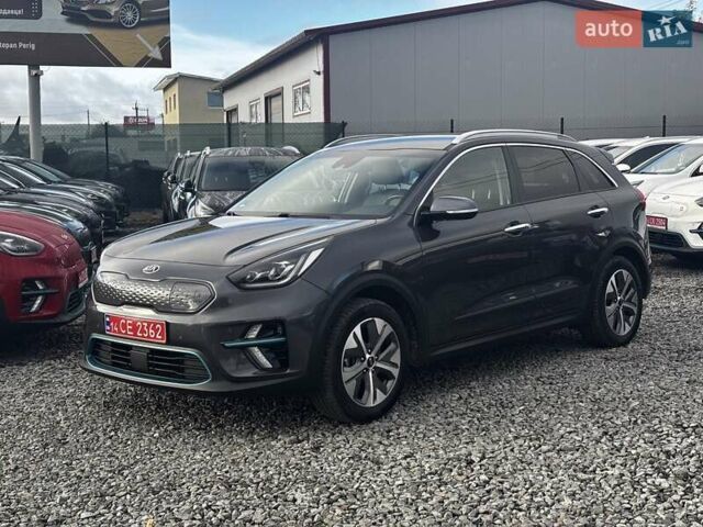 Серый Киа Niro, объемом двигателя 0 л и пробегом 112 тыс. км за 20800 $, фото 1 на Automoto.ua