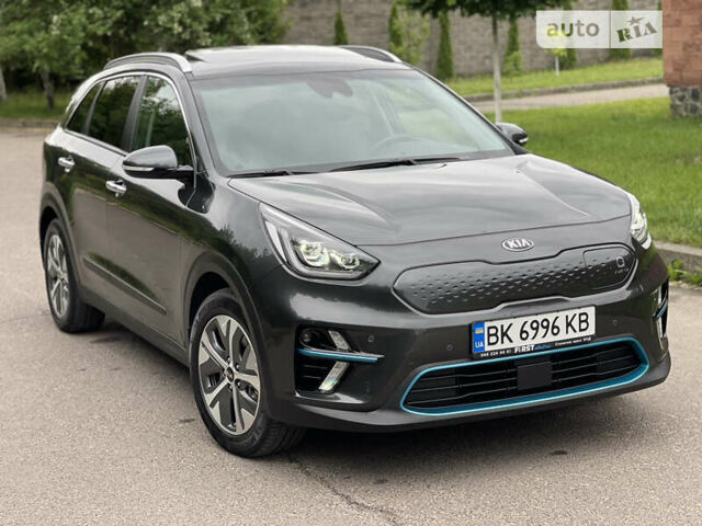 Сірий Кіа Niro, об'ємом двигуна 0 л та пробігом 19 тис. км за 35980 $, фото 1 на Automoto.ua