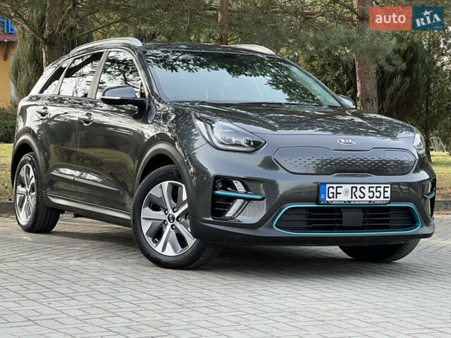 Серый Киа Niro, объемом двигателя 0 л и пробегом 49 тыс. км за 22890 $, фото 1 на Automoto.ua