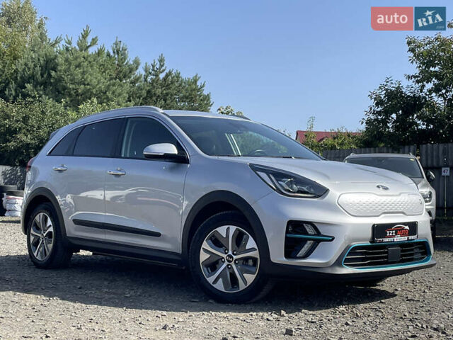 Серый Киа Niro, объемом двигателя 0 л и пробегом 51 тыс. км за 21760 $, фото 1 на Automoto.ua