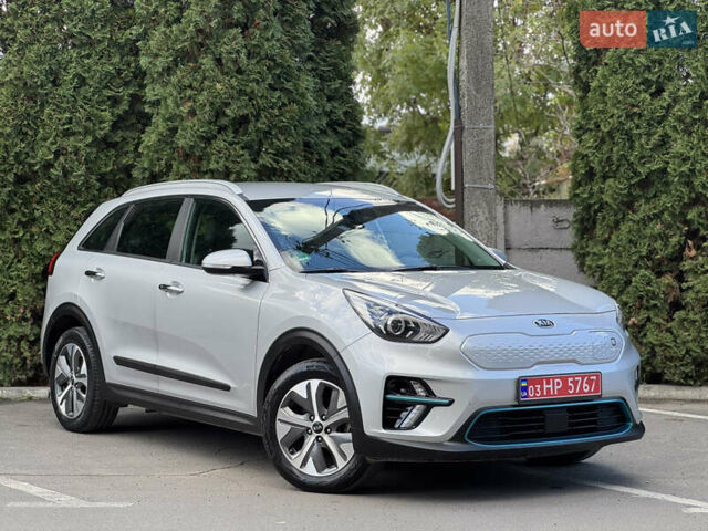 Сірий Кіа Niro, об'ємом двигуна 0 л та пробігом 141 тис. км за 17799 $, фото 1 на Automoto.ua