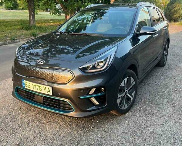Сірий Кіа Niro, об'ємом двигуна 0 л та пробігом 116 тис. км за 21200 $, фото 1 на Automoto.ua