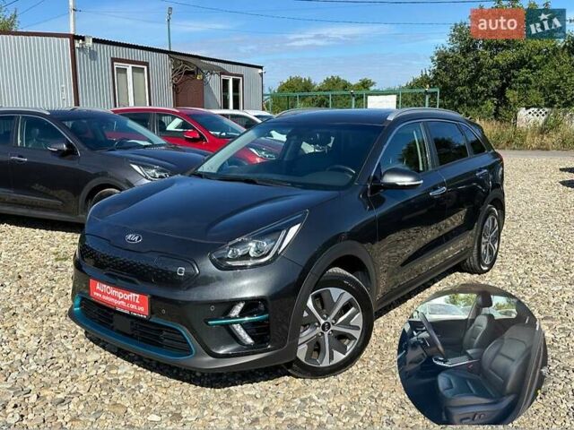 Серый Киа Niro, объемом двигателя 0 л и пробегом 97 тыс. км за 22200 $, фото 1 на Automoto.ua