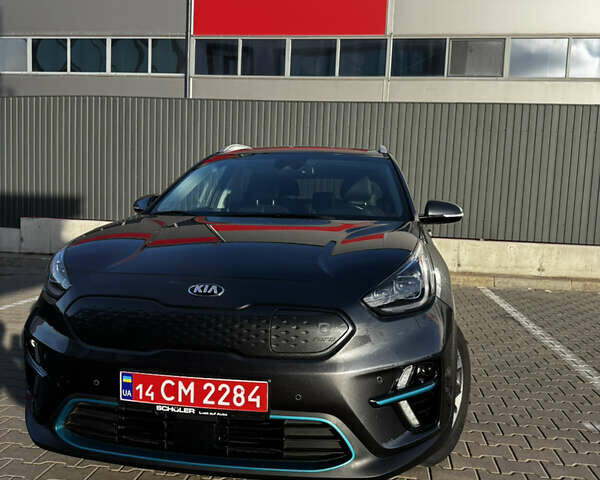 Серый Киа Niro, объемом двигателя 0 л и пробегом 86 тыс. км за 23400 $, фото 1 на Automoto.ua