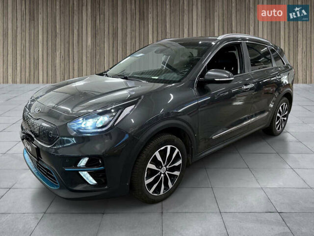 Серый Киа Niro, объемом двигателя 0 л и пробегом 98 тыс. км за 16400 $, фото 1 на Automoto.ua
