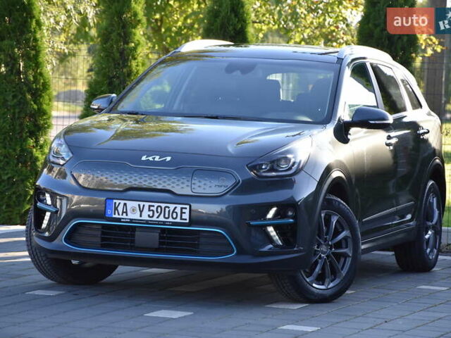 Сірий Кіа Niro, об'ємом двигуна 0 л та пробігом 61 тис. км за 23980 $, фото 1 на Automoto.ua