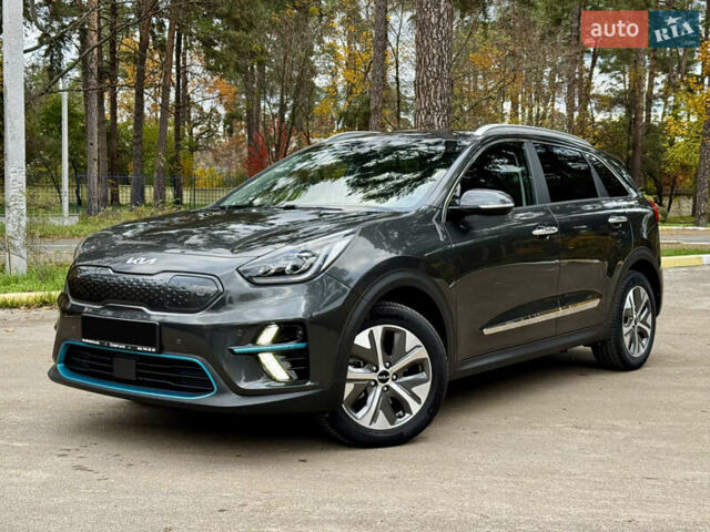 Серый Киа Niro, объемом двигателя 0 л и пробегом 37 тыс. км за 24800 $, фото 1 на Automoto.ua