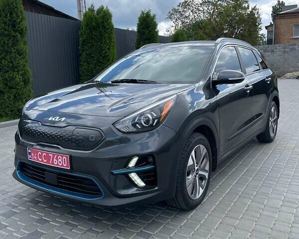Серый Киа Niro, объемом двигателя 0 л и пробегом 130 тыс. км за 19800 $, фото 1 на Automoto.ua