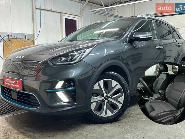 Серый Киа Niro, объемом двигателя 0 л и пробегом 37 тыс. км за 24900 $, фото 1 на Automoto.ua