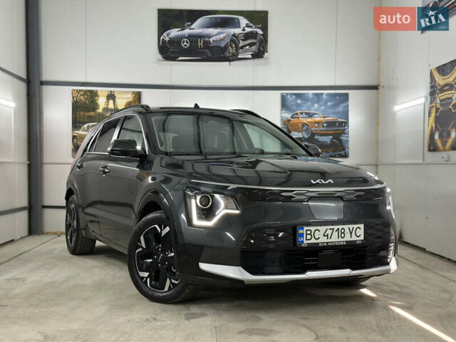 Серый Киа Niro, объемом двигателя 0 л и пробегом 120 тыс. км за 20900 $, фото 1 на Automoto.ua
