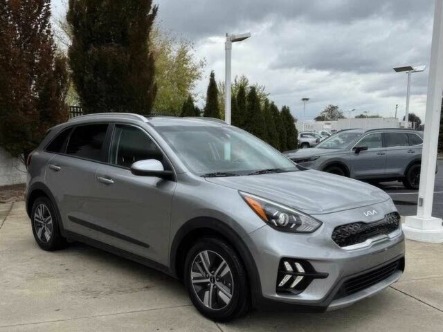Серый Киа Niro, объемом двигателя 1.6 л и пробегом 26 тыс. км за 13500 $, фото 1 на Automoto.ua