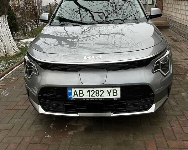 Серый Киа Niro, объемом двигателя 0 л и пробегом 239 тыс. км за 26400 $, фото 1 на Automoto.ua