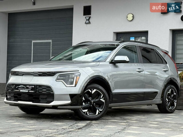 Сірий Кіа Niro, об'ємом двигуна 0 л та пробігом 35 тис. км за 23900 $, фото 1 на Automoto.ua