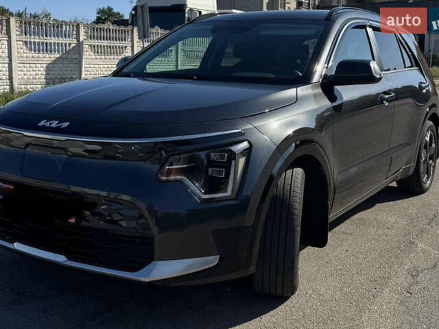 Серый Киа Niro, объемом двигателя 0 л и пробегом 32 тыс. км за 24800 $, фото 1 на Automoto.ua