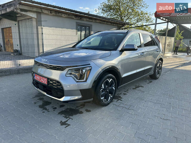 Серый Киа Niro, объемом двигателя 0 л и пробегом 34 тыс. км за 20999 $, фото 1 на Automoto.ua