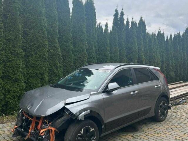 Сірий Кіа Niro, об'ємом двигуна 0 л та пробігом 59 тис. км за 10700 $, фото 1 на Automoto.ua