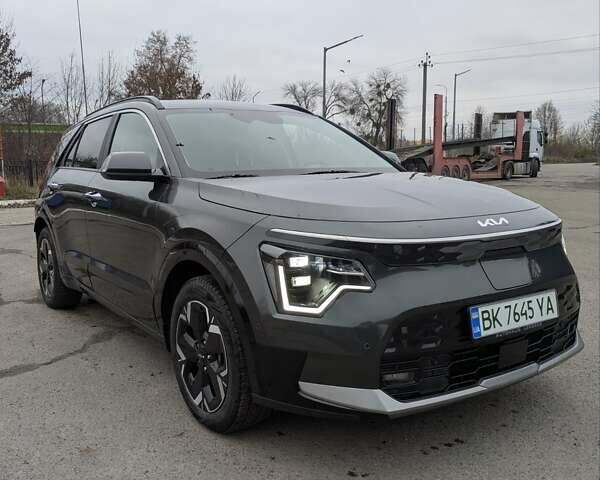 Серый Киа Niro, объемом двигателя 0 л и пробегом 29 тыс. км за 25900 $, фото 1 на Automoto.ua