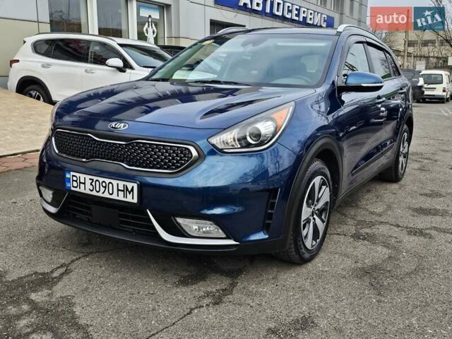 Синий Киа Niro, объемом двигателя 1.58 л и пробегом 179 тыс. км за 14400 $, фото 1 на Automoto.ua
