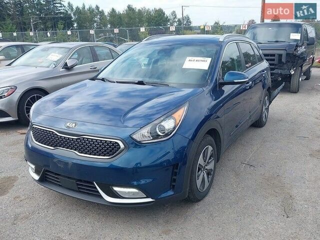 Синий Киа Niro, объемом двигателя 1.58 л и пробегом 164 тыс. км за 3200 $, фото 1 на Automoto.ua