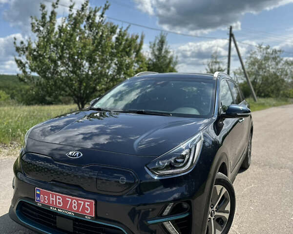 Синій Кіа Niro, об'ємом двигуна 0 л та пробігом 120 тис. км за 18700 $, фото 1 на Automoto.ua