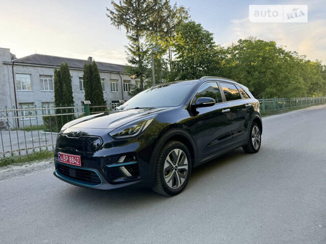 Синий Киа Niro, объемом двигателя 0 л и пробегом 103 тыс. км за 18900 $, фото 1 на Automoto.ua