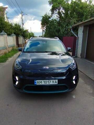 Синій Кіа Niro, об'ємом двигуна 0 л та пробігом 105 тис. км за 18500 $, фото 1 на Automoto.ua