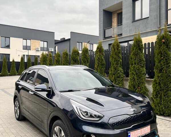Синій Кіа Niro, об'ємом двигуна 0 л та пробігом 65 тис. км за 18500 $, фото 1 на Automoto.ua