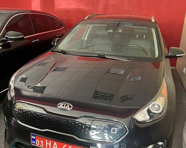 Синий Киа Niro, объемом двигателя 0 л и пробегом 137 тыс. км за 16500 $, фото 1 на Automoto.ua