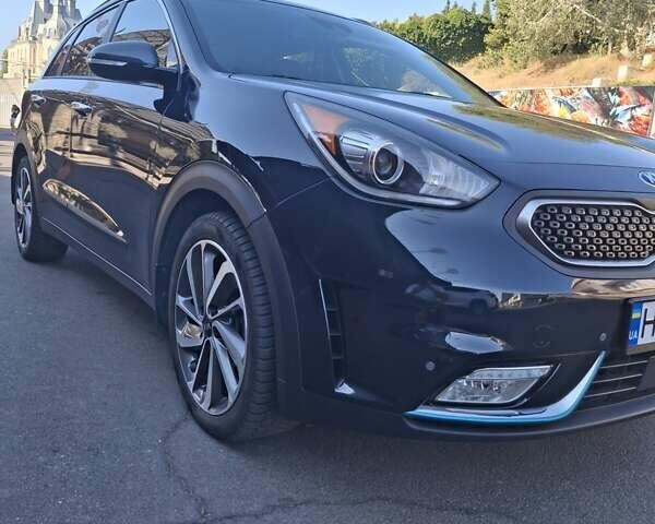 Синий Киа Niro, объемом двигателя 1.58 л и пробегом 65 тыс. км за 17999 $, фото 1 на Automoto.ua