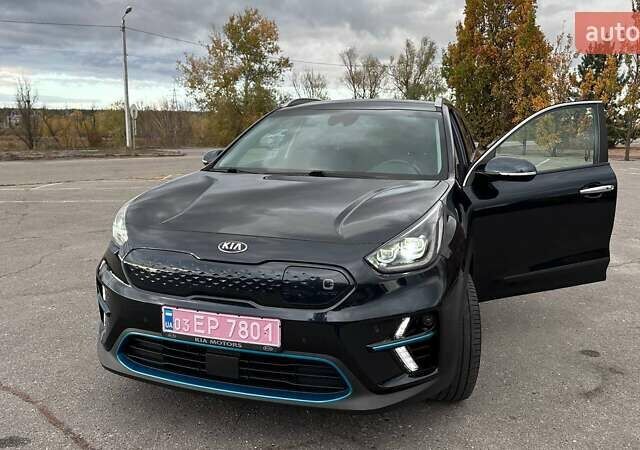 Киа Niro 2019 в Харькове на Automoto.ua Синий Киа Niro, объемом двигателя 0 л и пробегом 132 тыс. км за 18400 $, фото 1 на Automoto.ua