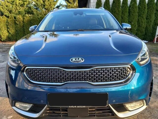 Синий Киа Niro, объемом двигателя 1.6 л и пробегом 78 тыс. км за 10499 $, фото 1 на Automoto.ua