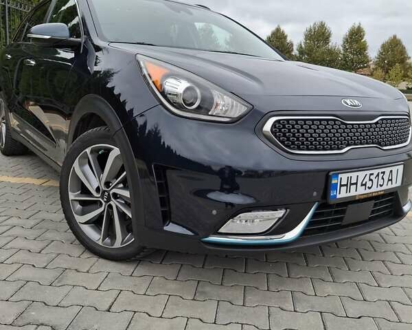 Синій Кіа Niro, об'ємом двигуна 1.58 л та пробігом 67 тис. км за 17800 $, фото 1 на Automoto.ua