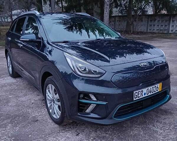 Синій Кіа Niro, об'ємом двигуна 0 л та пробігом 157 тис. км за 17800 $, фото 1 на Automoto.ua