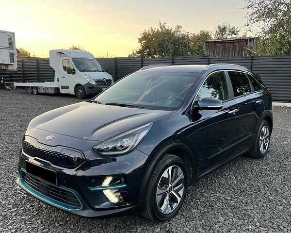 Киа Niro 2020 в Луцке на Automoto.ua Синий Киа Niro, объемом двигателя 0 л и пробегом 119 тыс. км за 19999 $, фото 1 на Automoto.ua