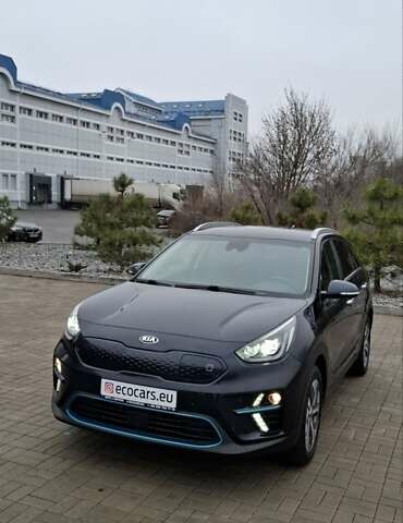 Синий Киа Niro, объемом двигателя 0 л и пробегом 113 тыс. км за 19528 $, фото 1 на Automoto.ua