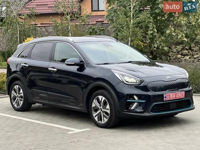 Синій Кіа Niro, об'ємом двигуна 0 л та пробігом 156 тис. км за 19300 $, фото 1 на Automoto.ua