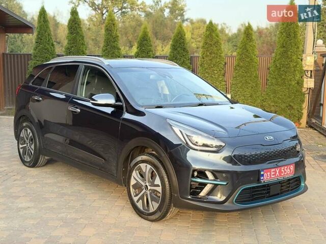 Синий Киа Niro, объемом двигателя 0 л и пробегом 129 тыс. км за 18800 $, фото 1 на Automoto.ua