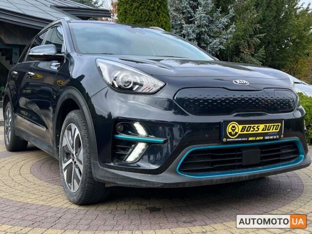 Синий Киа Niro, объемом двигателя 64 л и пробегом 47 тыс. км за 22800 $, фото 1 на Automoto.ua
