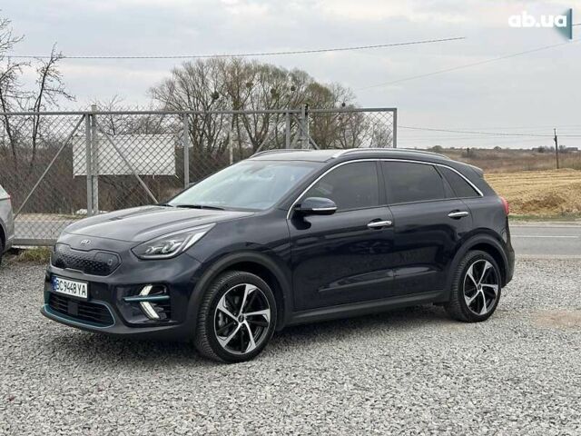 Синий Киа Niro, объемом двигателя 0 л и пробегом 122 тыс. км за 18999 $, фото 1 на Automoto.ua