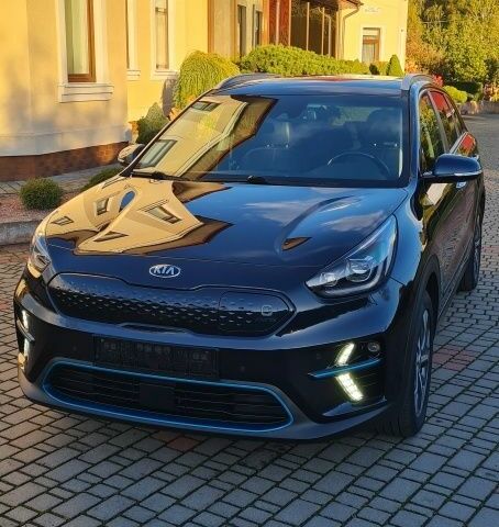 Синій Кіа Niro, об'ємом двигуна 0 л та пробігом 148 тис. км за 19346 $, фото 1 на Automoto.ua