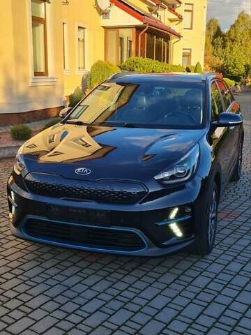 Киа Niro 2020 в Луцке на Automoto.ua Синий Киа Niro, объемом двигателя 0 л и пробегом 148 тыс. км за 16500 $, фото 1 на Automoto.ua