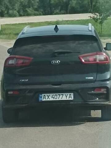 Синий Киа Niro, объемом двигателя 0 л и пробегом 97 тыс. км за 18700 $, фото 1 на Automoto.ua