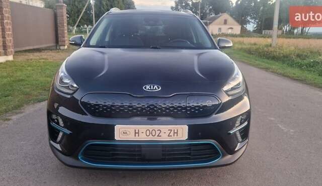 Синий Киа Niro, объемом двигателя 0 л и пробегом 151 тыс. км за 18300 $, фото 1 на Automoto.ua