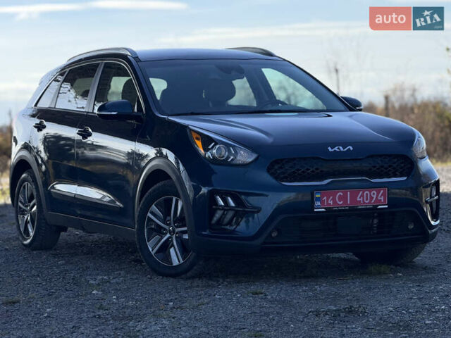 Синій Кіа Niro, об'ємом двигуна 1.58 л та пробігом 76 тис. км за 21300 $, фото 1 на Automoto.ua