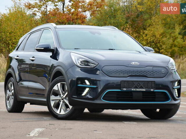 Киа Niro 2020 в Дрогобыче на Automoto.ua Синий Киа Niro, объемом двигателя 0 л и пробегом 81 тыс. км за 19550 $, фото 1 на Automoto.ua