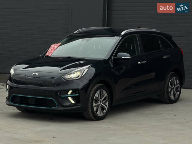 Синий Киа Niro, объемом двигателя 0 л и пробегом 135 тыс. км за 18999 $, фото 1 на Automoto.ua